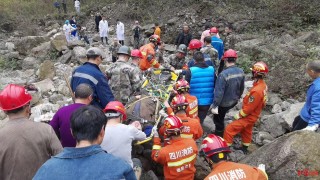 中新网:2o24澳门正版精准资料-5人组团登山 1人从海拔5千米坠崖遇难