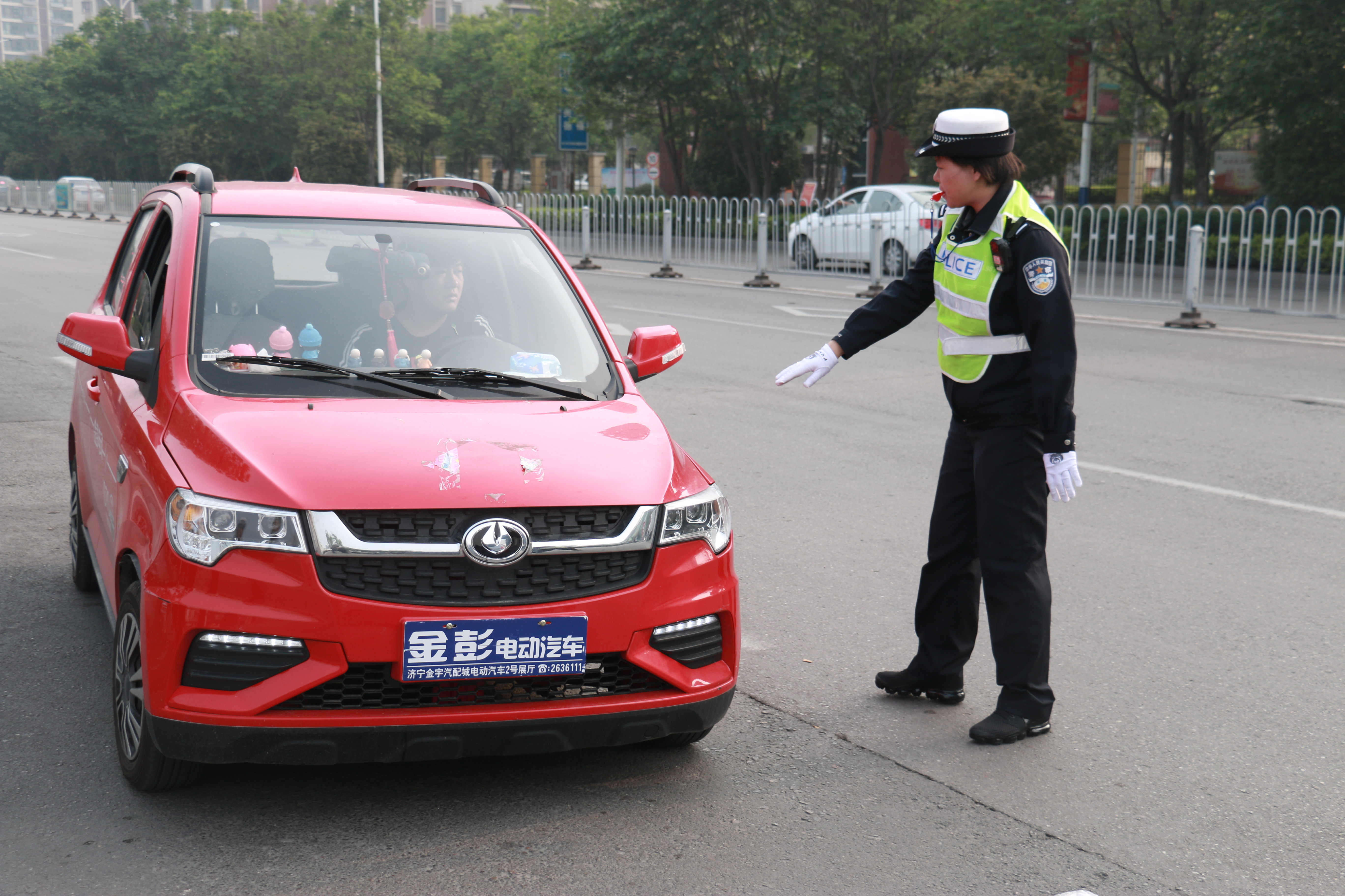 中新网:管家婆一肖一码资料大全-官方通报多辆公务车无牌上路  第3张