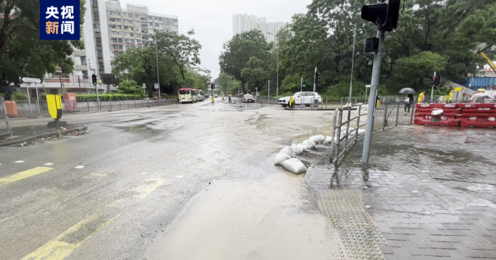 腾讯：香港一肖一码公开免费资料-广西暴雨后道路成河  第1张